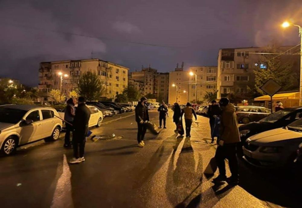 Primăria Ploiești, sancționată cu avertisment pentru încălcarea carantinei de noapte pentru curățenia cu voluntari