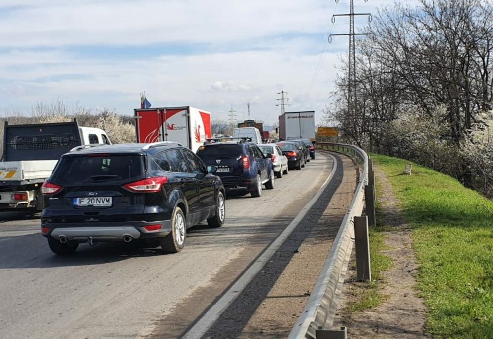 Accident grav la ieșire din Ploiești. Traficul este blocat