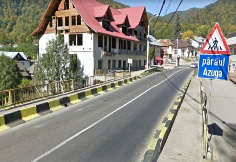 Restricții de circulație pe DN 1, la Azuga. Începe construirea unui pod 