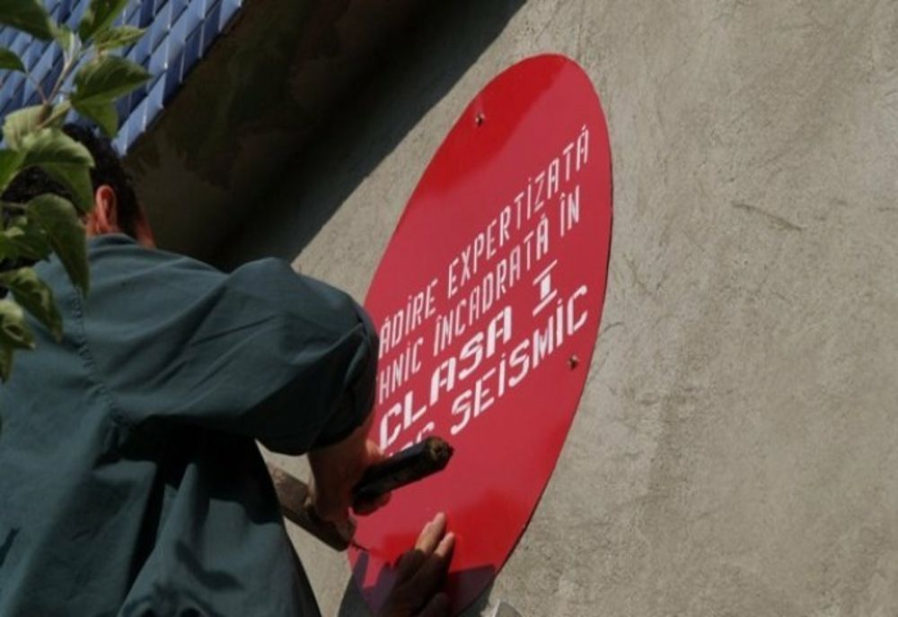 11 blocuri cu bulină din Ploiești și Câmpina, pe lista din 2021 a Ministerului Dezvoltării pentru reabilitare