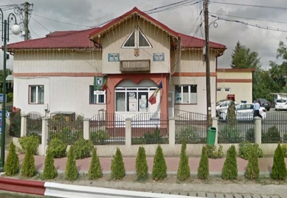 Primar din Prahova reținut într-un dosar privind fraudarea alegerilor locale din 2020