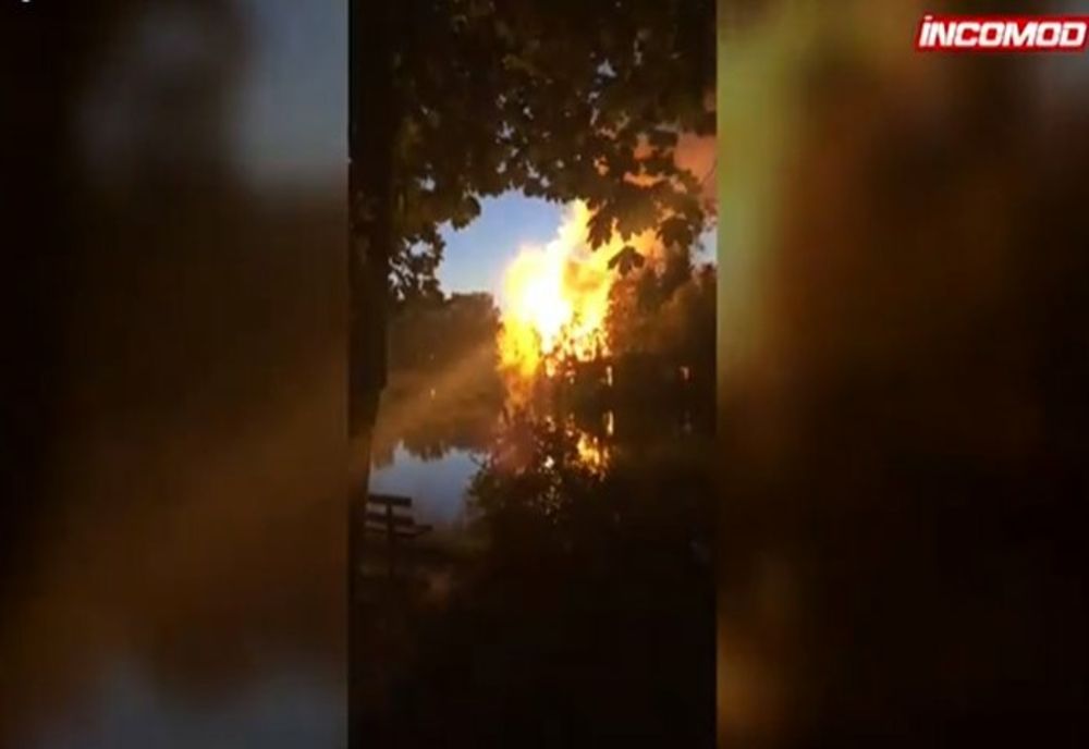 Prahova. Incendiu la o terasă din Parcul Bucov