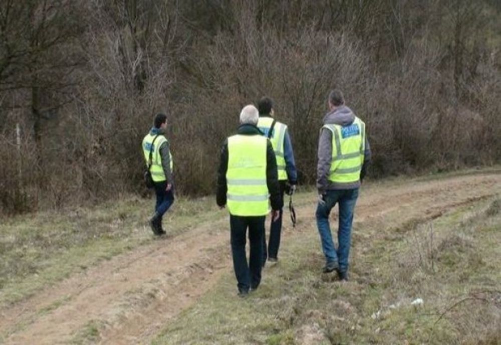 Un bărbat şi-a abandonat maşina lângă Ploieşti şi a dispărut, după ce a fost martor la moartea unui coleg  