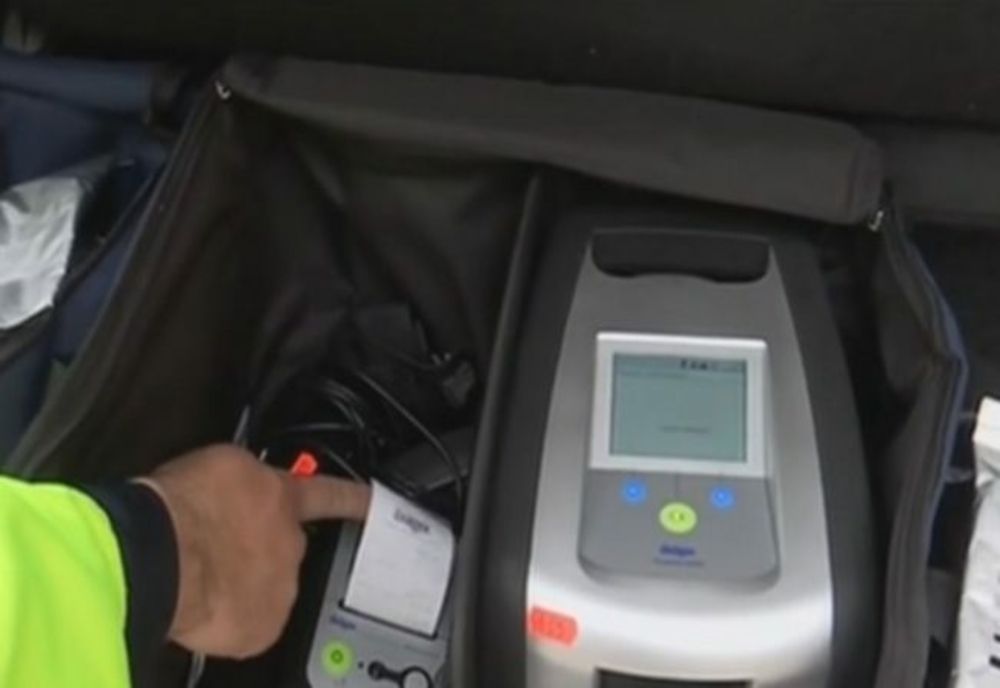 Avalanşă de şoferi drogaţi la Buşteni, între ei fiind inclusiv femei!