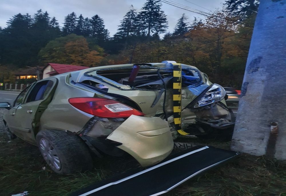 Accident pe DN 1, la Sinaia. Doi minori şi o femeie au avut nevoie de îngrijiri medicale