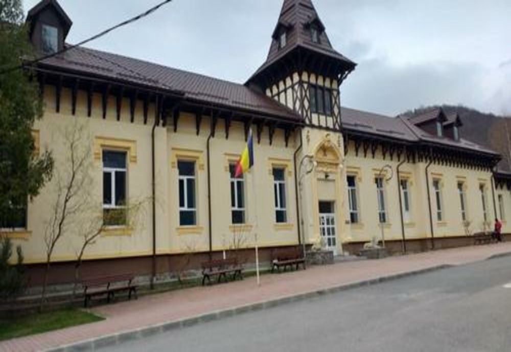 Spitalul Sinaia caută medici