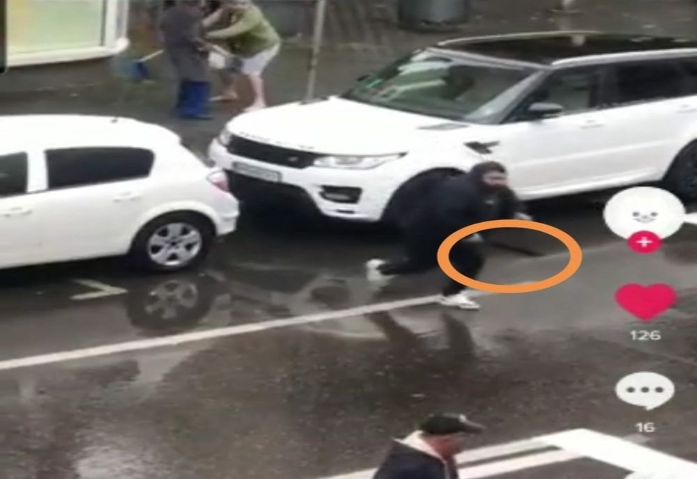 Amenințări cu sabia în centrul Ploieștiului. Un individ a fost reținut