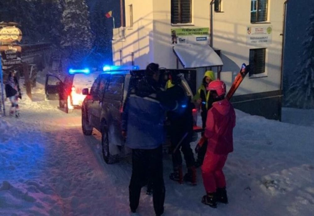 24 persoane, printre care 12 copii, blocați la Cota 1400 din cauza unei pene de curent