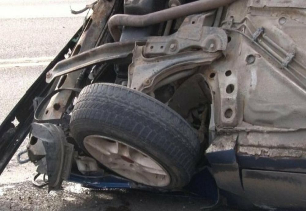 Mașină răsturnată pe DN1, la Comarnic