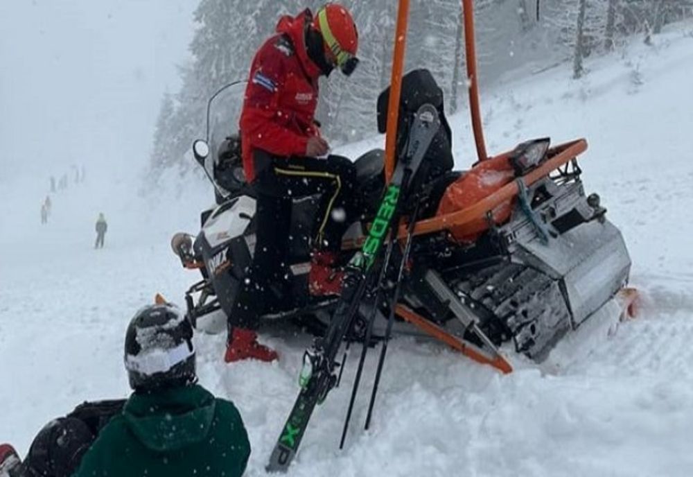 Peste 100 de intervenții ale Salvamont, într-o zi.  19 intervenţii în Buşteni şi Sinaia