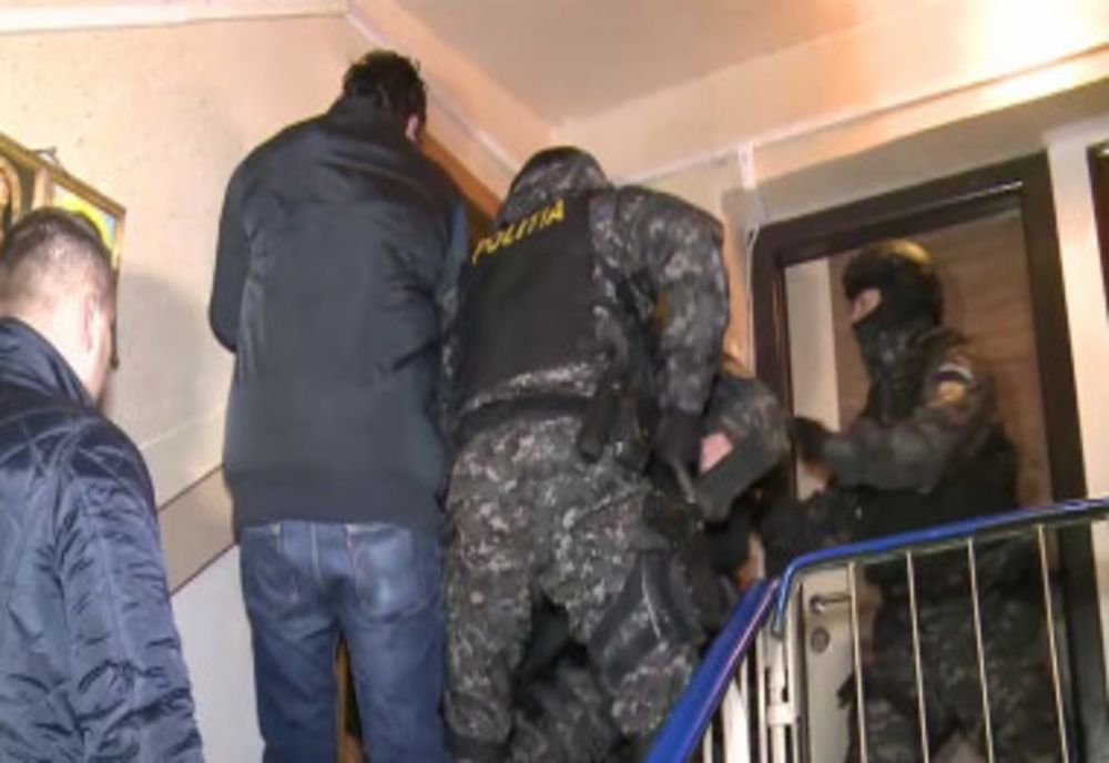 Percheziţii în Bucureşti, Ilfov şi Prahova la traficanţii de droguri