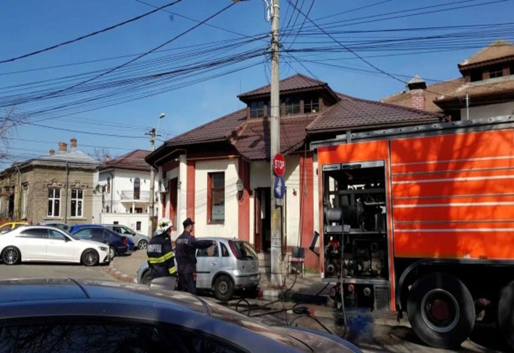 Prahova. Incendiu într-un restaurant din Ploieşti