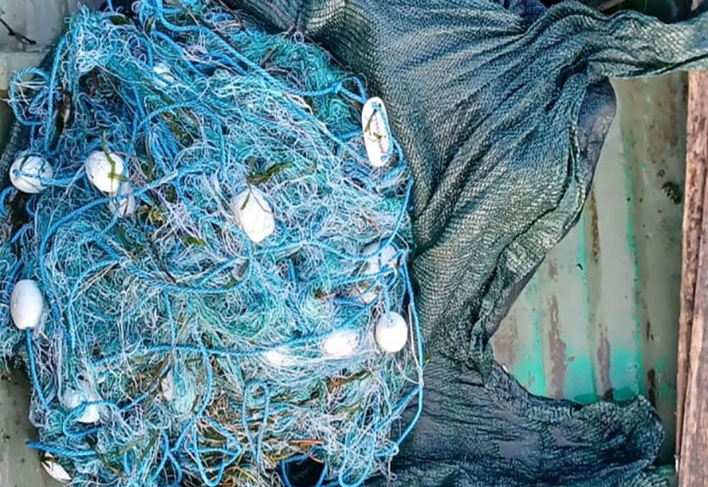 Patru braconieri prinși la pescuit, pe lacul Măneciu