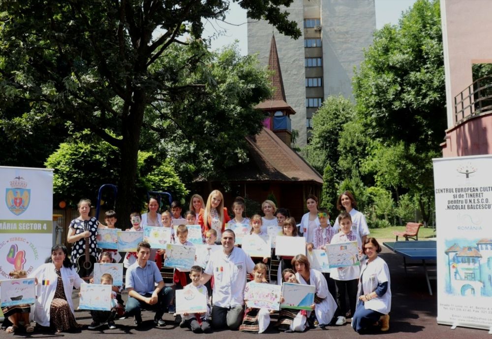 O zi specială pentru beneficiarii Campaniei "Ajutor pentru elevi", la Ilfov şi Prahova