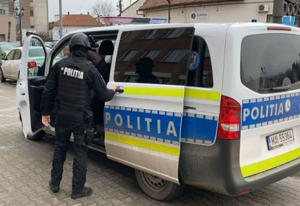 Percheziții la prahoveni suspectaţi că ar fi furat din societăți comerciale