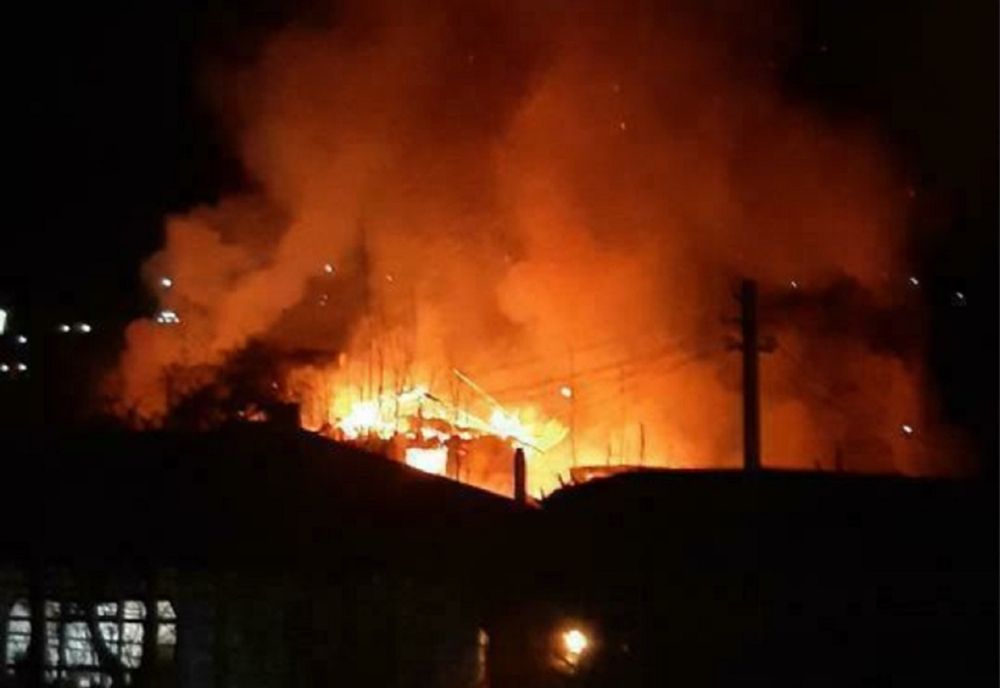 Prahova. Incendiu la o casă din comuna Bălţeşti