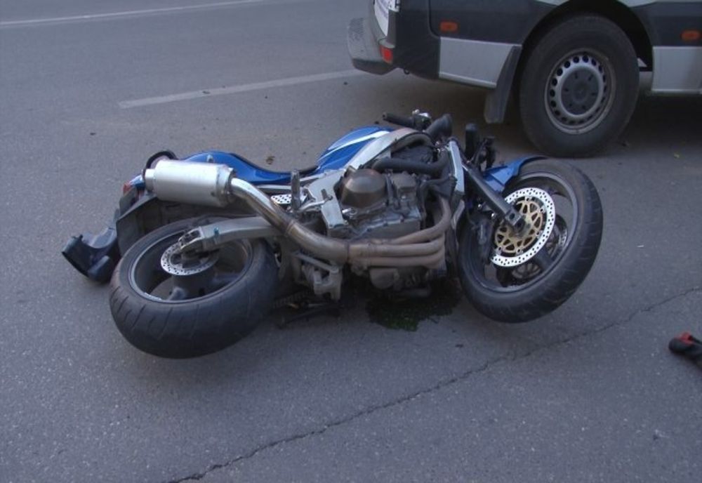 Motociclist rănit în urma unui accident rutier pe DN1