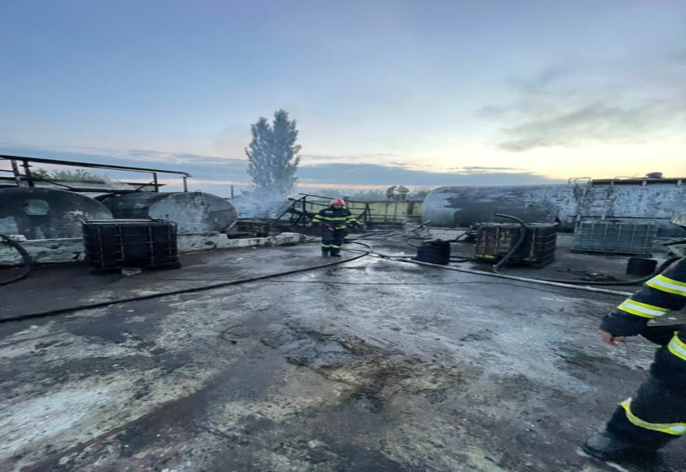 Prahova. Incendiu de reziduuri petroliere în Albești Paleologu