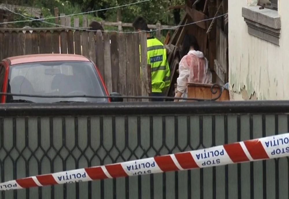 Prahova. Un bebeluș a murit sub ochii mamei minore, după ce s-a înecat cu lapte