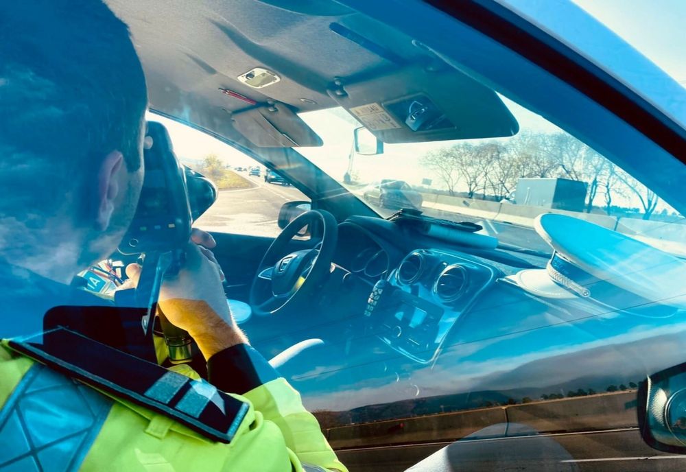 Radare în cascadă pe drumurile naționale din Prahova. Amenzile au depăşit 33.000 lei 