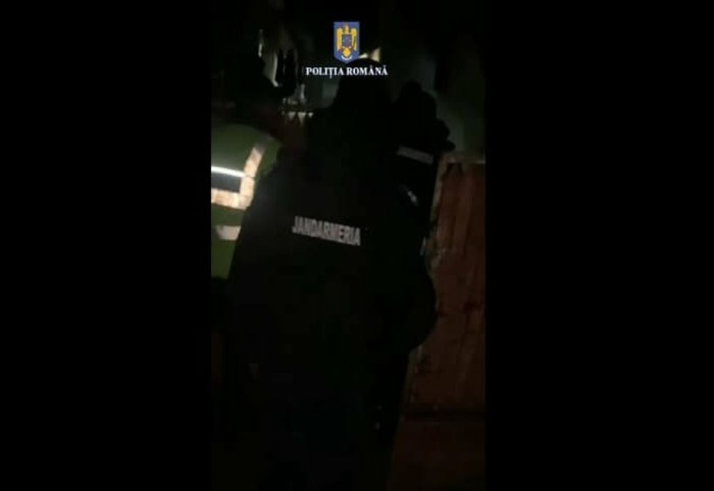 Percheziții în Dâmbovița la doi bărbaţi acuzaţi că ar fi comis un furt în Prahova
