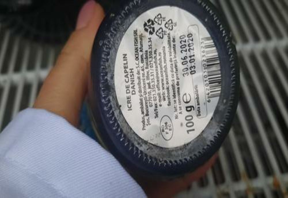 Mâncare expirată de ani de zile, găsită de inspectorii OPC din Valea Prahovei