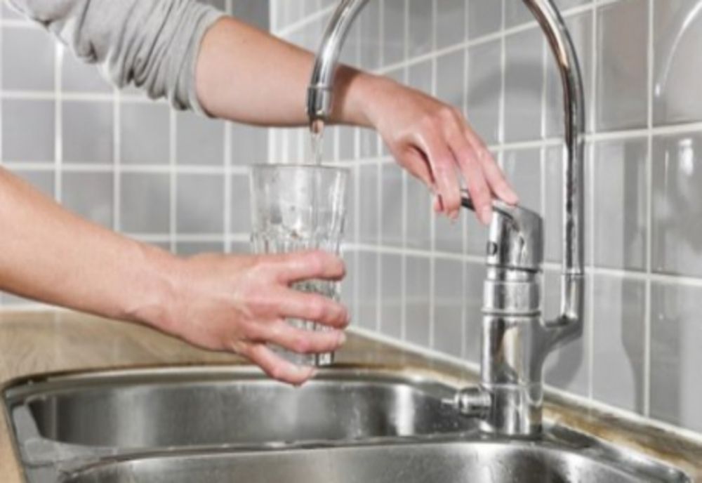 Valorile de arsen din apa de la Mănești, din nou în limitele admise