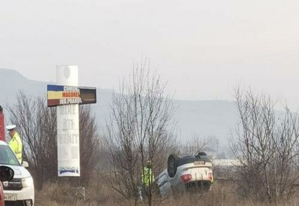 Accident pe DN1A. Două persoane au fost transportate la spital