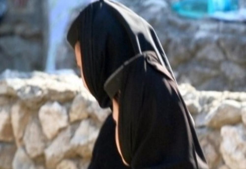 Prahova. Bărbat reţinut în urma unui flagrant organizat cu ajutorul unei măicuțe care a fost înșelată