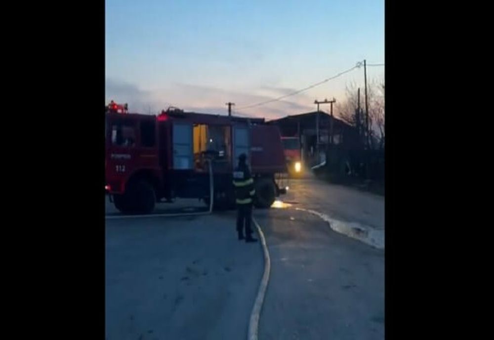 Incendiu la un depozit de deşeuri din Prahova