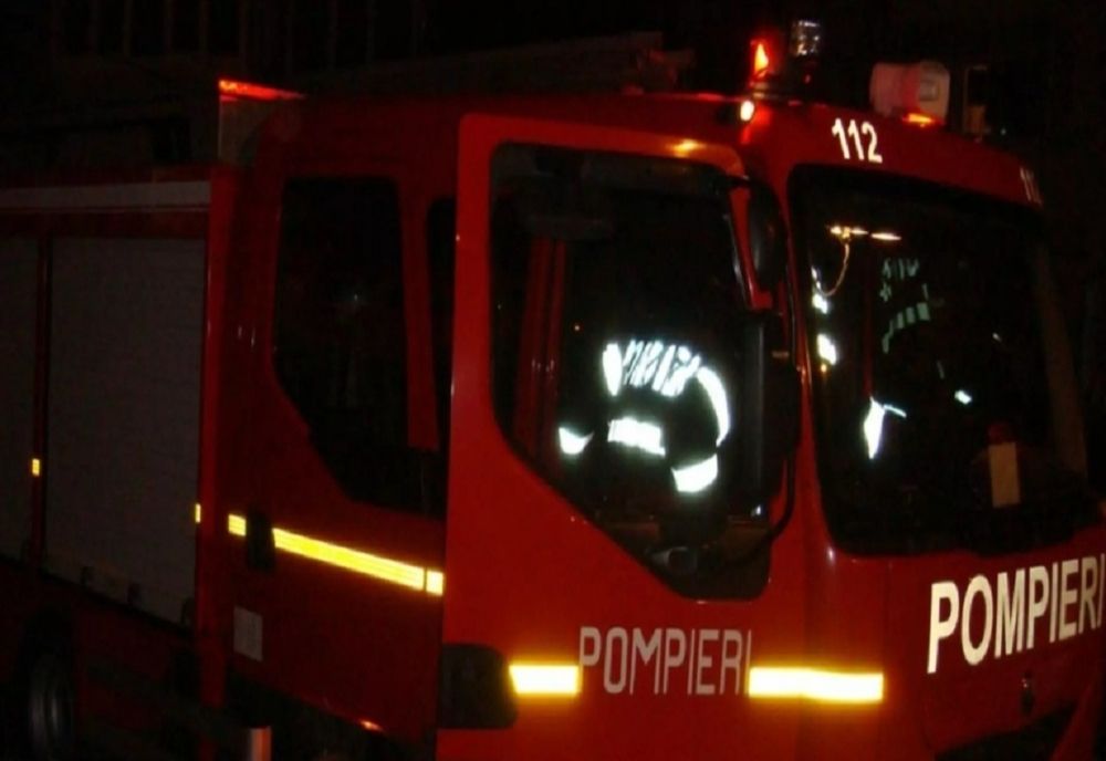 Prahova. Incendiu la remorca unui autotren, azi noapte, pe A3