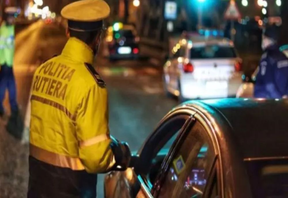 Abonament antipoliție pentru șoferi, pe DN 1. Polițiștii, cumpărați cu motorină. Unul dintre agenți a primit mită un ied