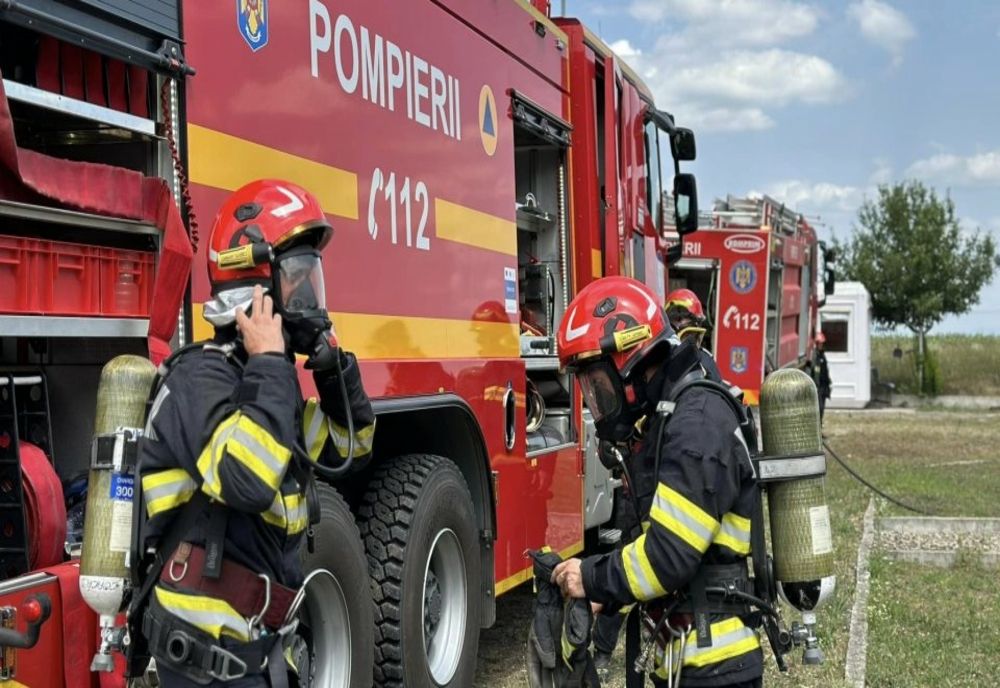 Codul roșu de averse torenţiale, grindină și vijelii a produs pagube în mai multe localități din județul Prahova