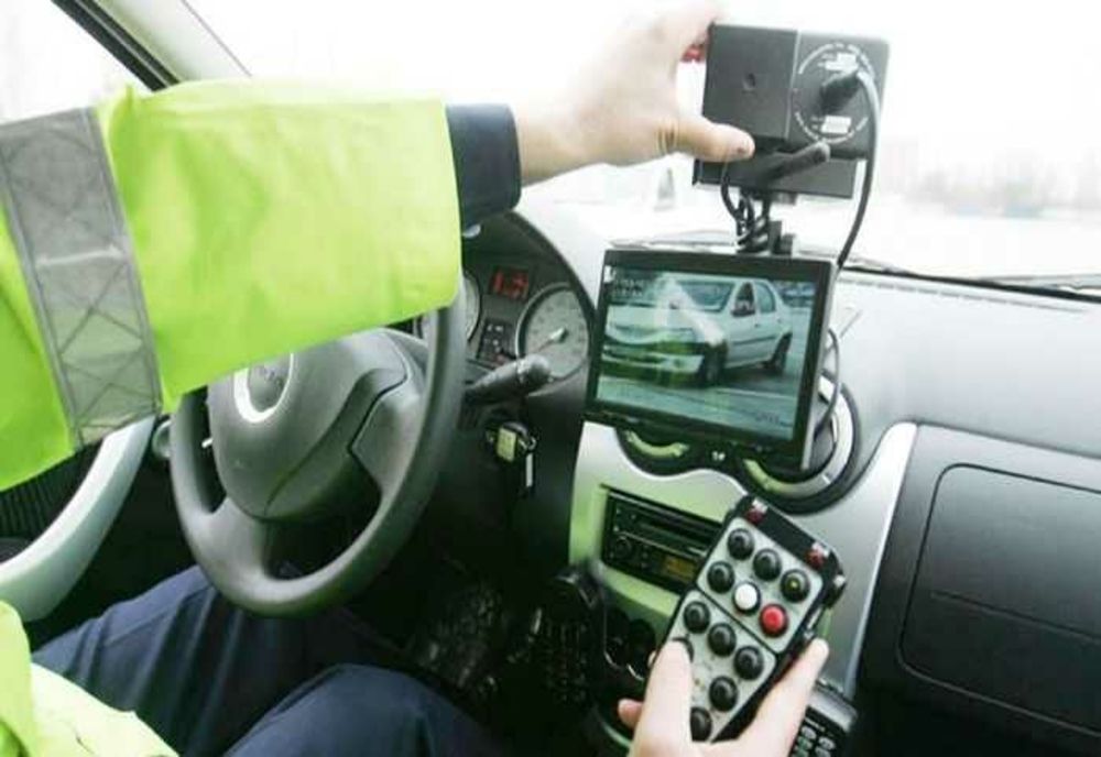 AVERTISMENT PENTRU ȘOFERI: VOR FI MONTATE 700 DE RADARE PE DRUMURILE DIN TOATĂ ȚARA