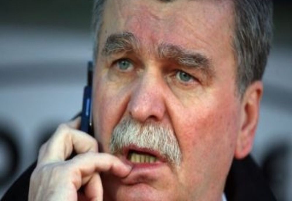 DINU GHEORGHE, FOSTUL PREȘEDINTE AL CLUBURILOR RAPID ȘI DINAMO, GĂSIT FĂRĂ SUFLARE ÎN CASĂ