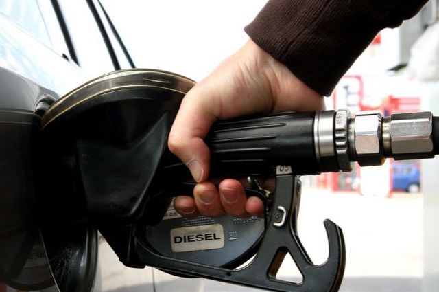 Cât costă un litru de carburant sâmbătă, 18 aprilie. Motorina, sub 9 lei