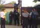 VIDEO Viceprimar din Prahova, complice la furturile din TIR-uri. Marfa, depozitată la liceul din Valea Călugărească