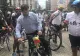 Turul Centenarului pe bicicletă organizat de Lucian Mândruță a ajuns la Ploiești. Primarul Dobre, provocat să meargă pe bicicletă VIDEO