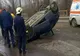 Prahova. Mașină răsturnată pe podul din Mihai Bravu din Ploieşti
