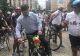 Turul Centenarului pe bicicletă organizat de Lucian Mândruță a ajuns la Ploiești. Primarul Dobre, provocat să meargă pe bicicletă VIDEO