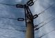 Femeie rănită după prăbușirea unui stâlp de electricitate la Azuga