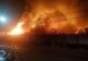 FOTO/ VIDEO Incendiu puternic la o fabrică de saltele de la Urlaţi! 50 de persoane evacuate